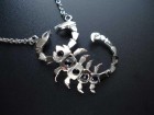 Collier zodiaco scorpione in oro bianco e zaffiri - DESIGN ORAFO E OLTRE...